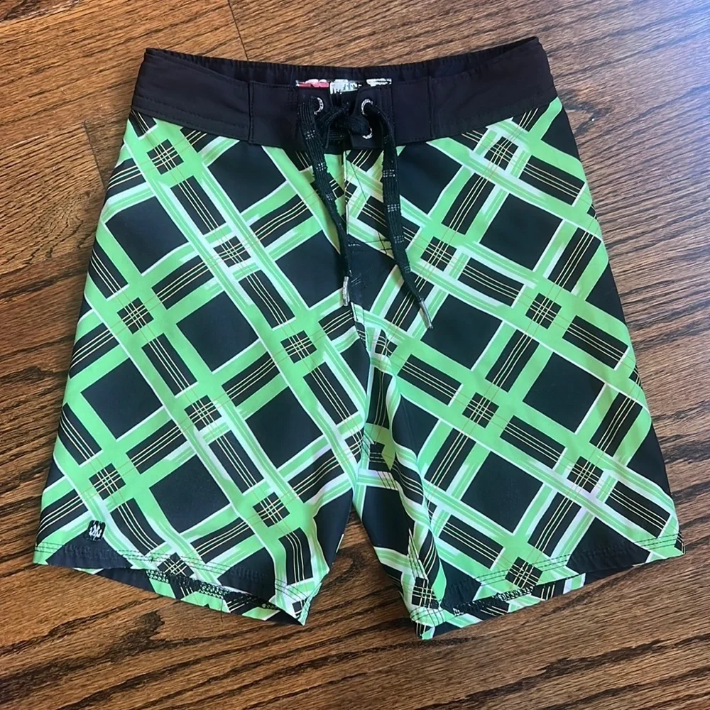 Micros Swim Shorts Size 6 - Picture 1 of 4